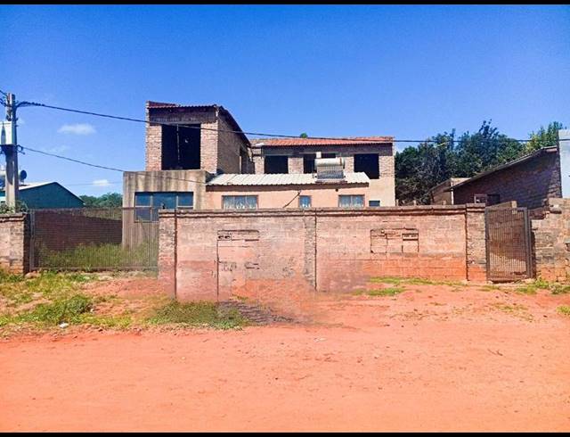 10 BEDROOM HOUSE FOR SALE IN LEHAE